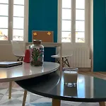 Esprit Sur Plateau Apartment